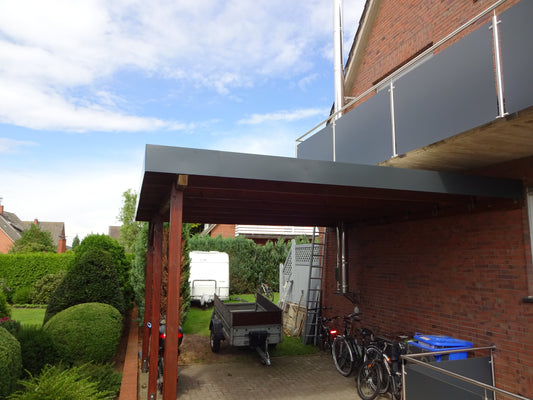 Balkonverkleidung mit HPL Platten in Anthrazit – wetterfest, UV-beständig und langlebig kaufen bei Dachwerk24