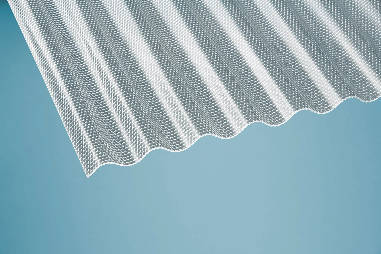 Polycarbonat Wellplatte Sinus 76/18 Klar 2,6mm – Hagelfest, Wabe-Struktur, lichtdurchlässig | Dachwerk24